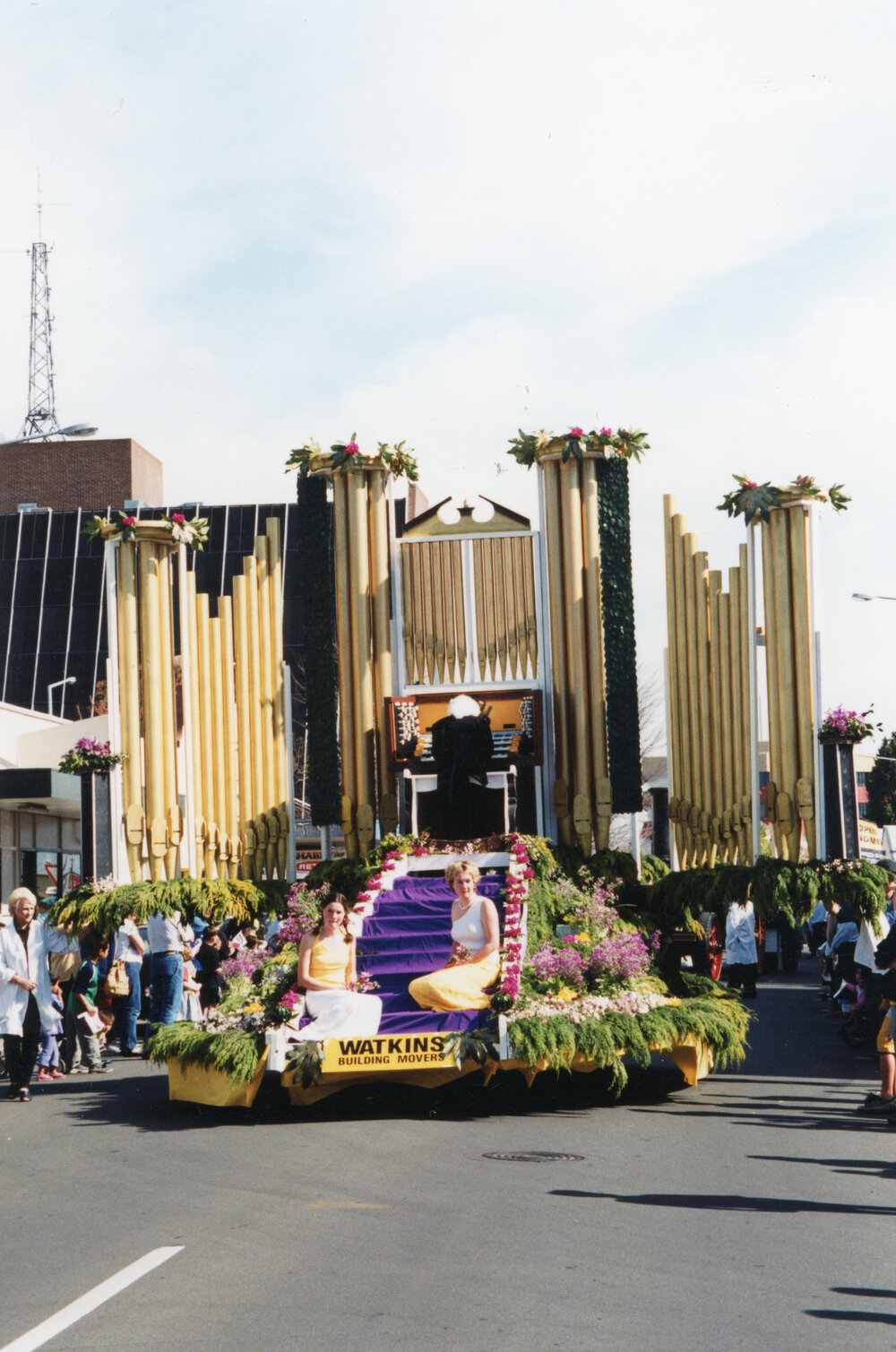 Watkins Pipe Organ Float 2002