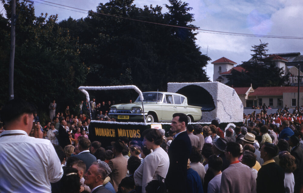 Monarch Motors Float 1961