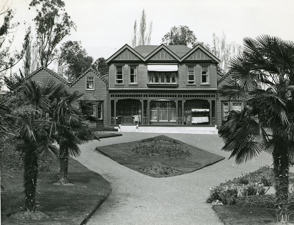 Okawa, Lowry Residence