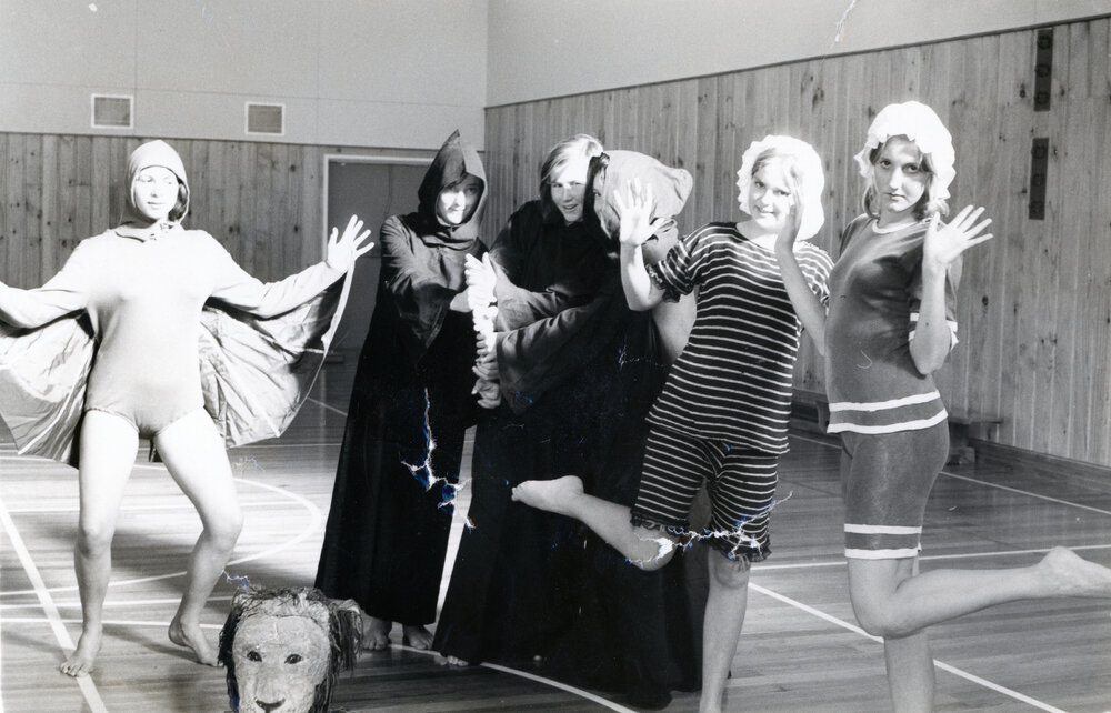 HNHS Dance Group, 1976