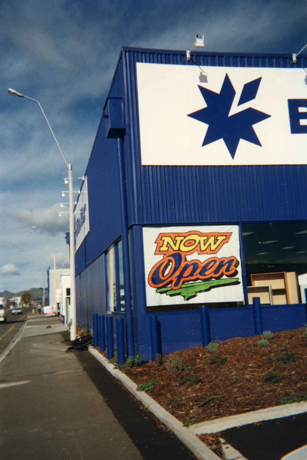 Opening Signs on Blue Star Store