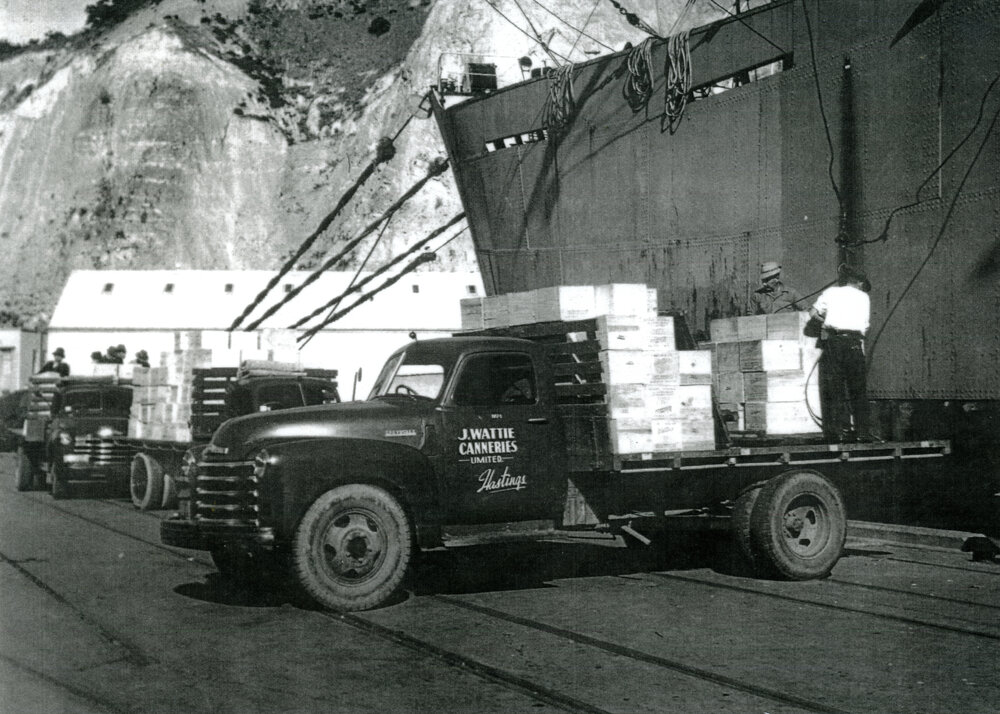 Loading Canned Pea Cartons at Napier Port