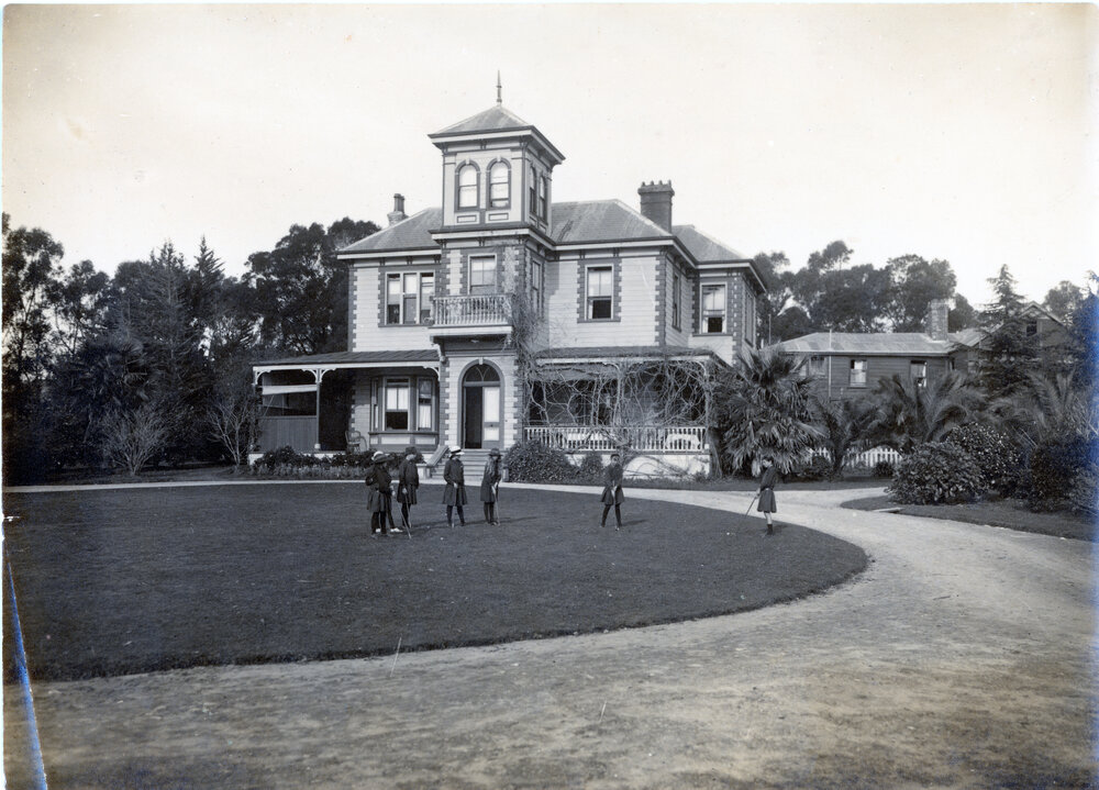 St Georges School, 1917