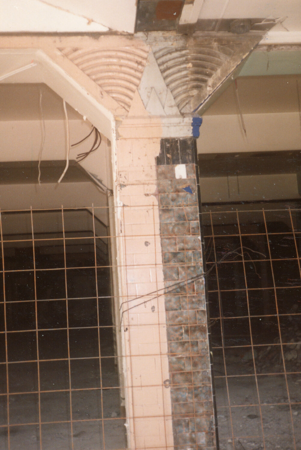 Art Deco Column at State Theatre