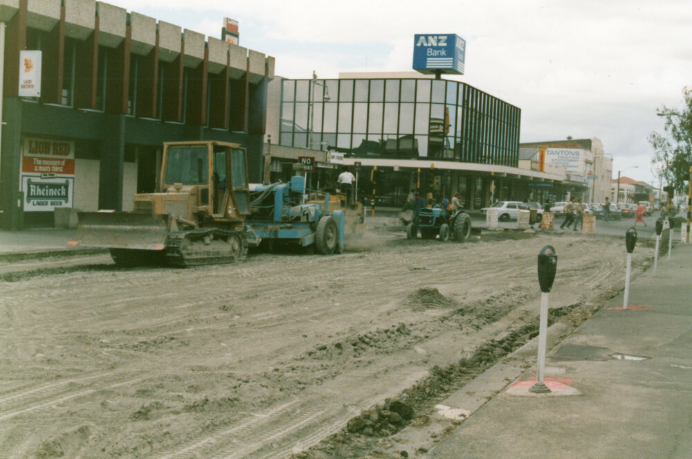 Road Construction, Karamu Road