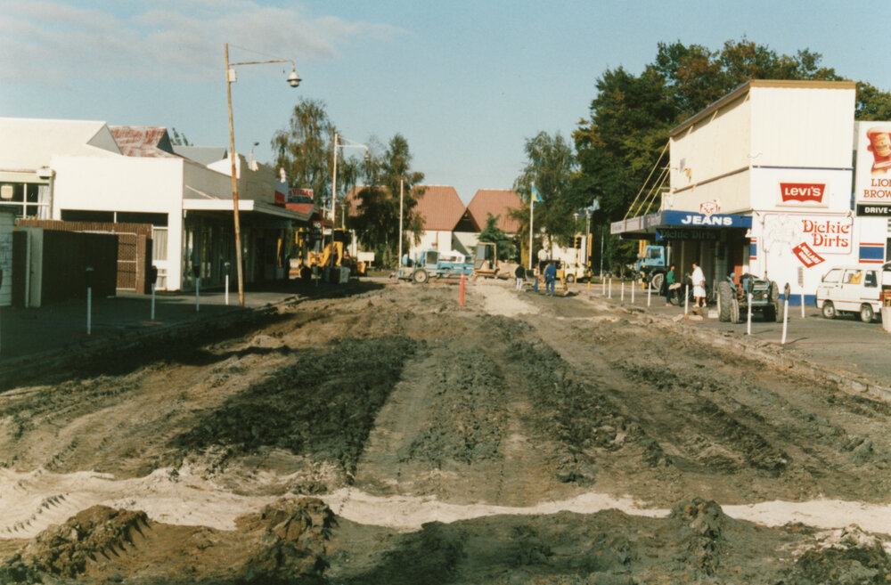 Construction, Karamu Road