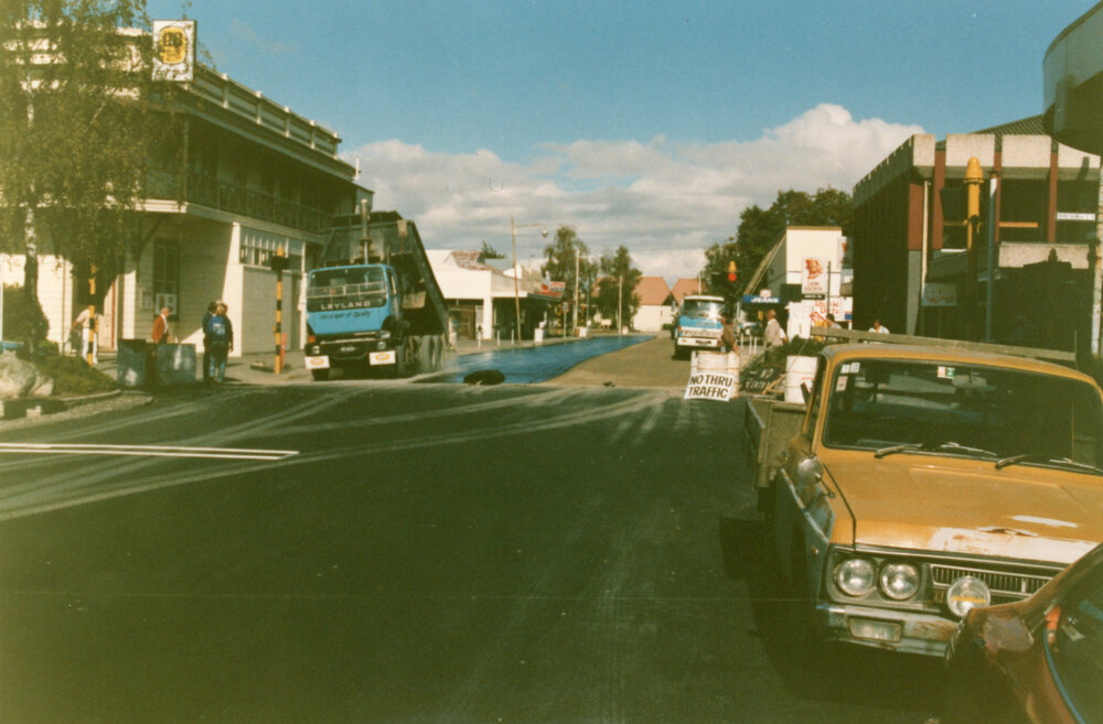 Road Sealing on Karamu Road