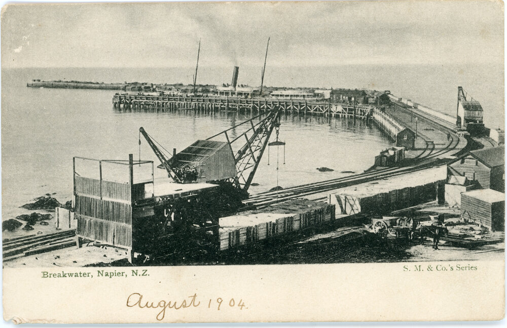 Breakwater, Napier