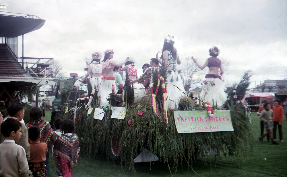 Edwards Tahitian Dancers 1972