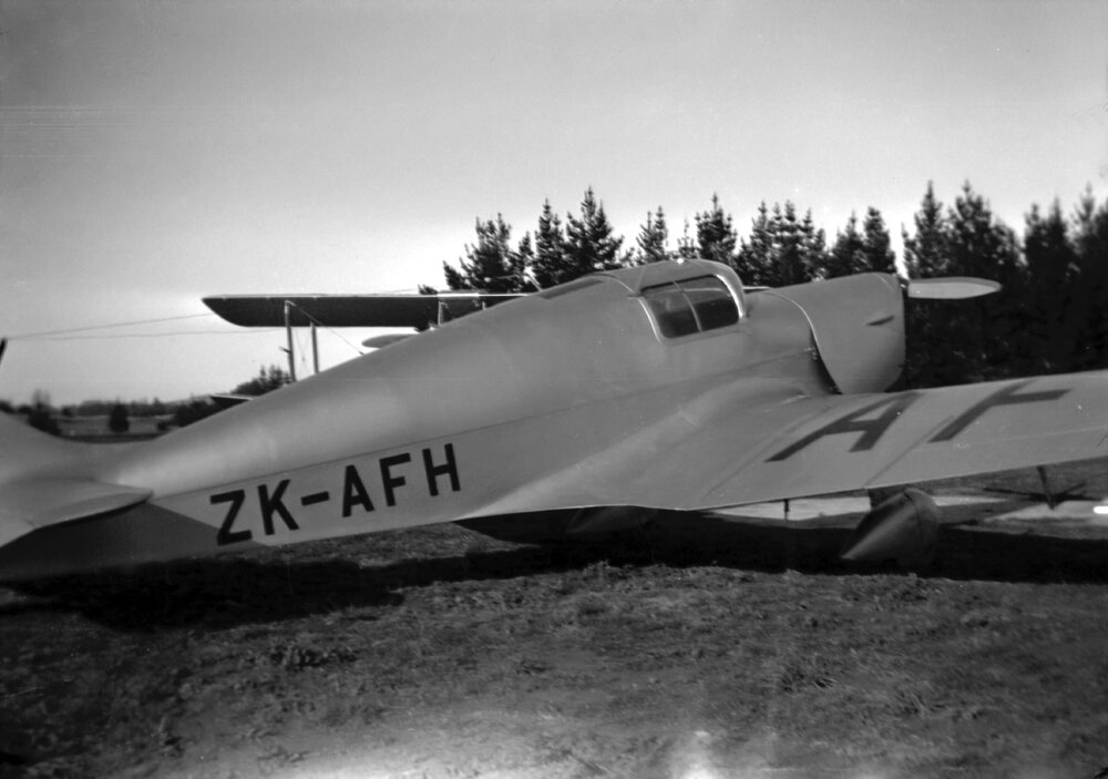 Miles Whitney Straight ZK-AFH