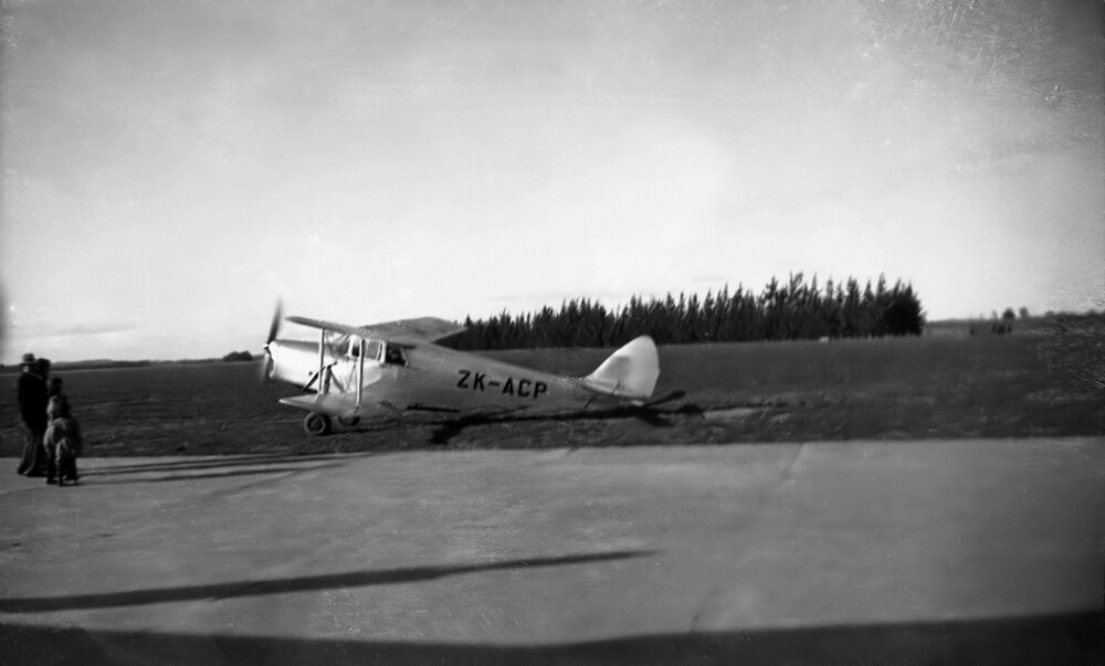 DH Hornet Moth ZK-ACP 