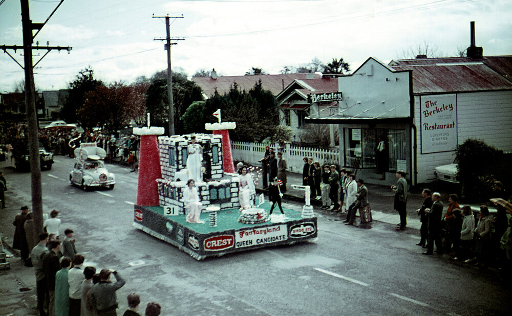Crest-Birds Eye Float 1965