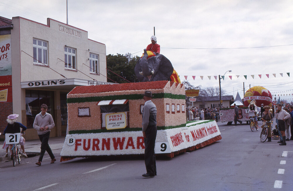 Furnware Float 1963