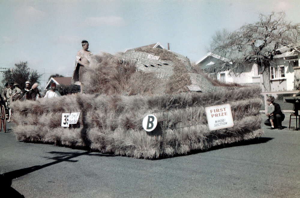 Pakipaki YMP Float 1959