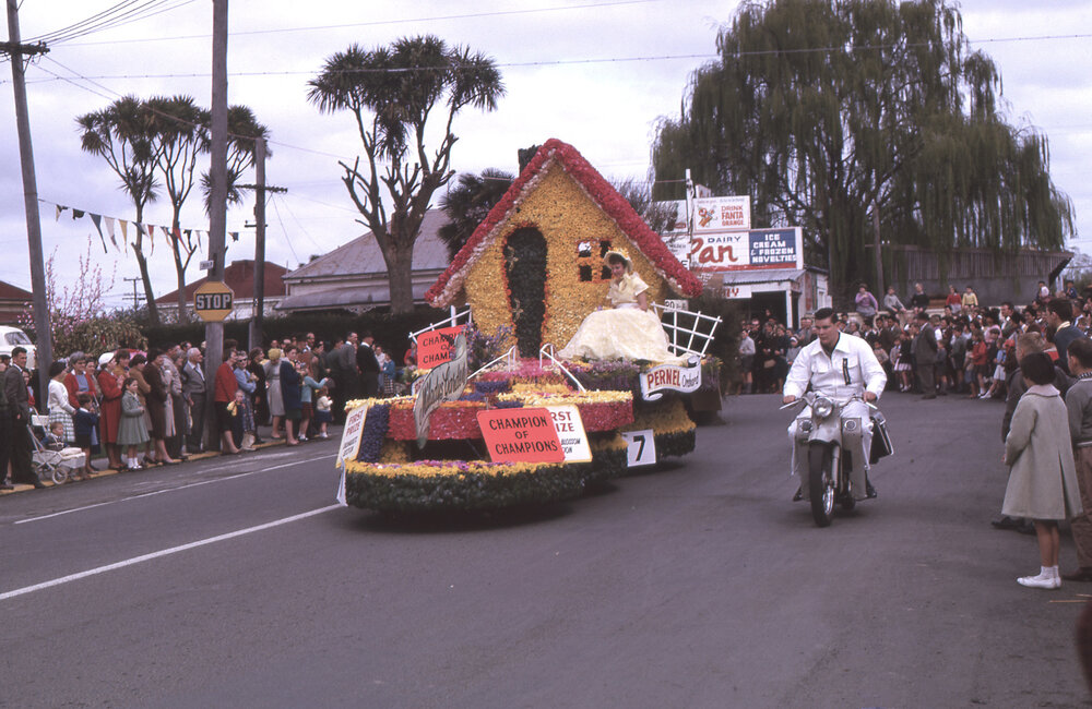 Pernell Orchard Float 1963