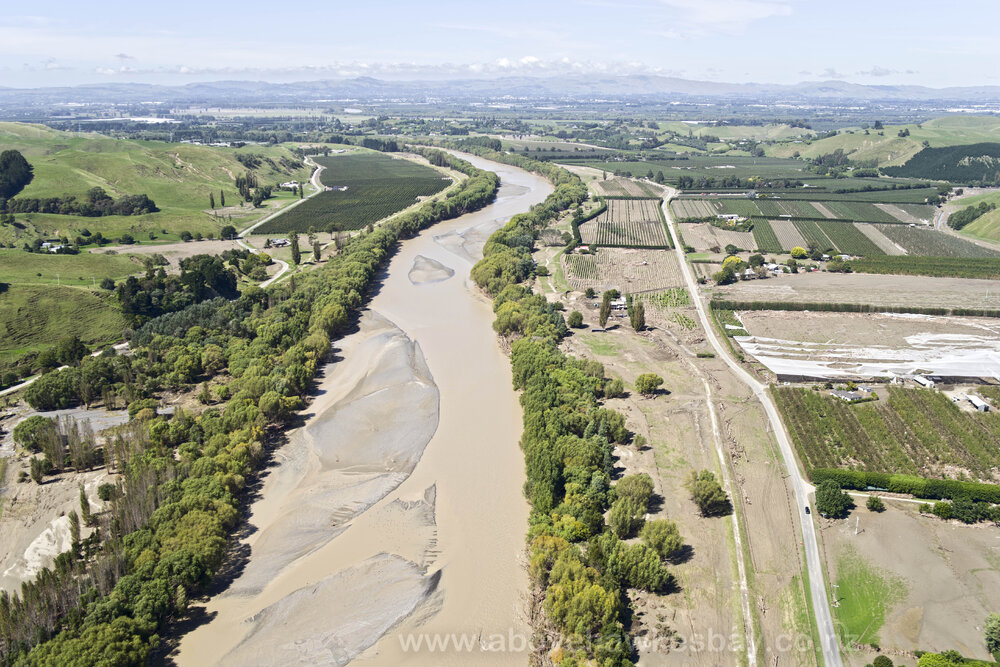 Tutaekuri River and Omarunui Road