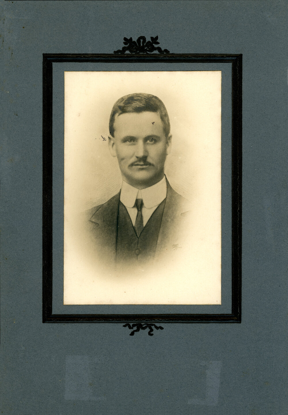Eli Ralph Dodge