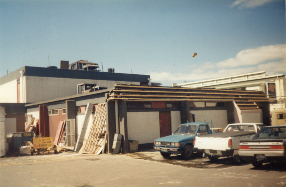 Back of Lion Tavern