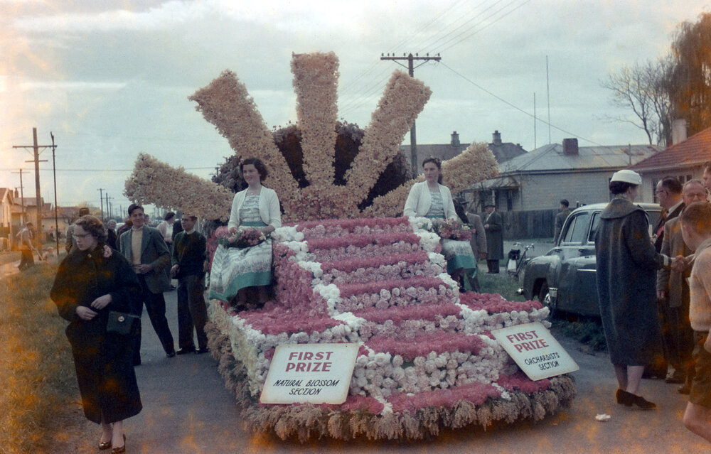 Thodeys Float 1957