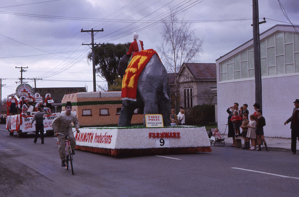 Furnware Float 1963