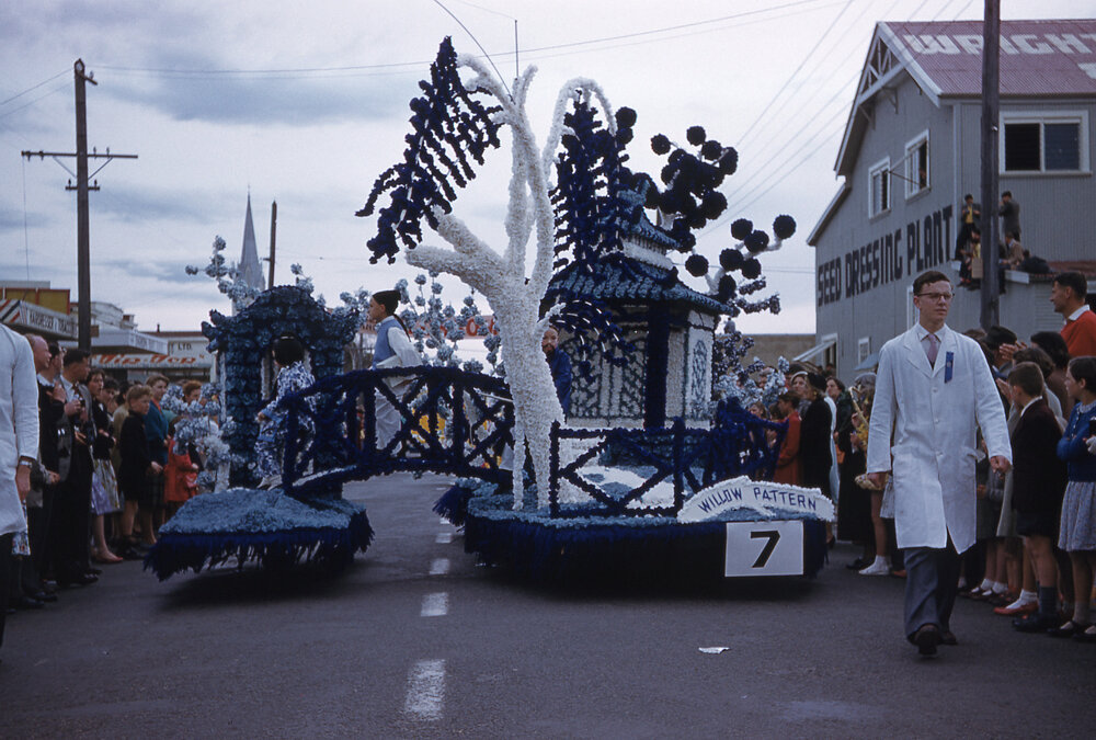 HB Farmers Float 1958