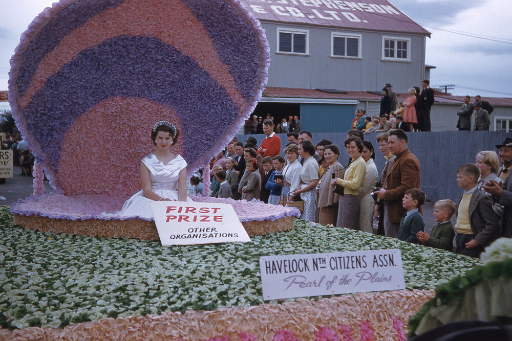 Pearl of the Plains Float 1958