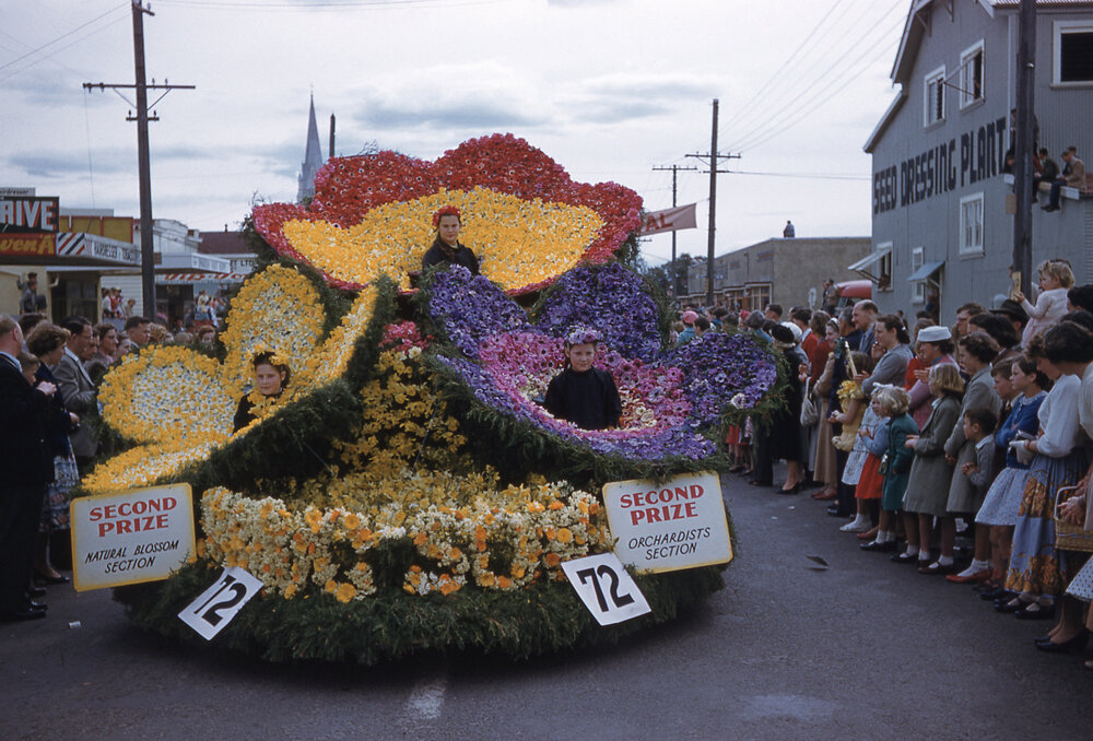Pernel Orchard Float 1958