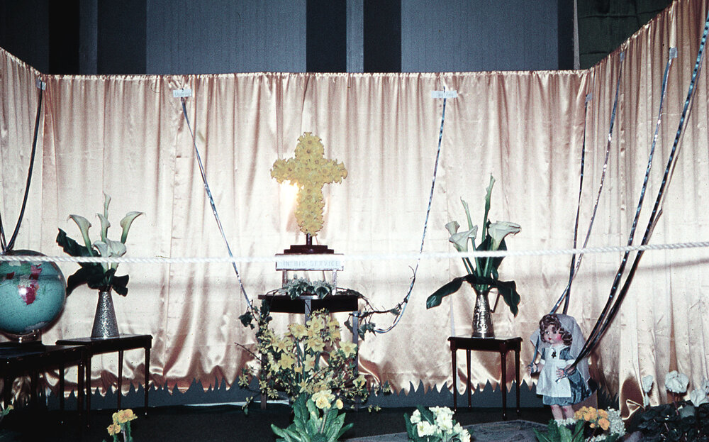 Floral Court Display
