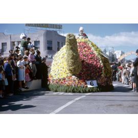 Teapot Float 1962