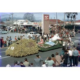 Blossom Queen Float 1964