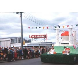 Crest Birds Eye Float 1966