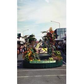 Floral Art Society Float 1999