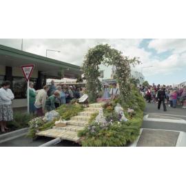 Watkins Building Movers Float 1996