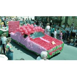 Ebbett Park Motel Float 1994
