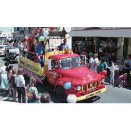 Pritchard Brothers Float 1994