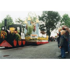 Fantasyland Float 1995