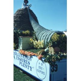 Beekeepers Float 1951