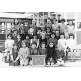 Anderson Park School P4 & S1 1974