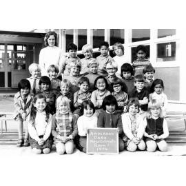 Anderson Park School New Entrants 1974