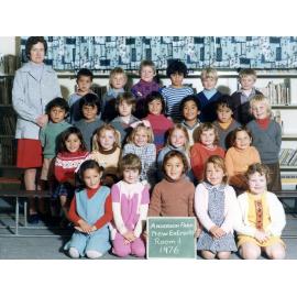 Anderson Park School New Entrants 1976