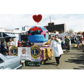 Lions in Parade 2002