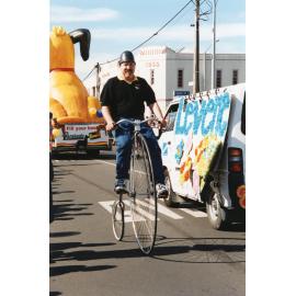Penny-farthing in Parade 2002