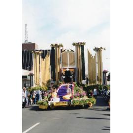 Watkins Pipe Organ Float 2002