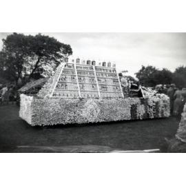 Leopard Brewery Float 1953