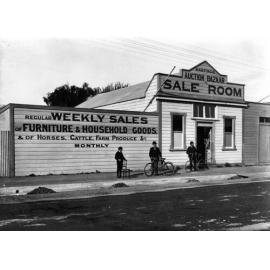 Hastings Auction Bazaar Sale Room
