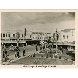 Tourist Photo Heretaunga Street 