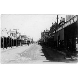 Heretaunga Street East, Looking West