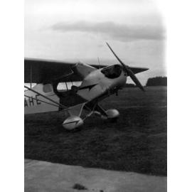 Piper Cub  ZK-AHE