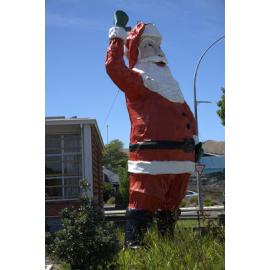 New World Santa 2025