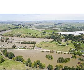 Puketapu Road and Alexander's Lake